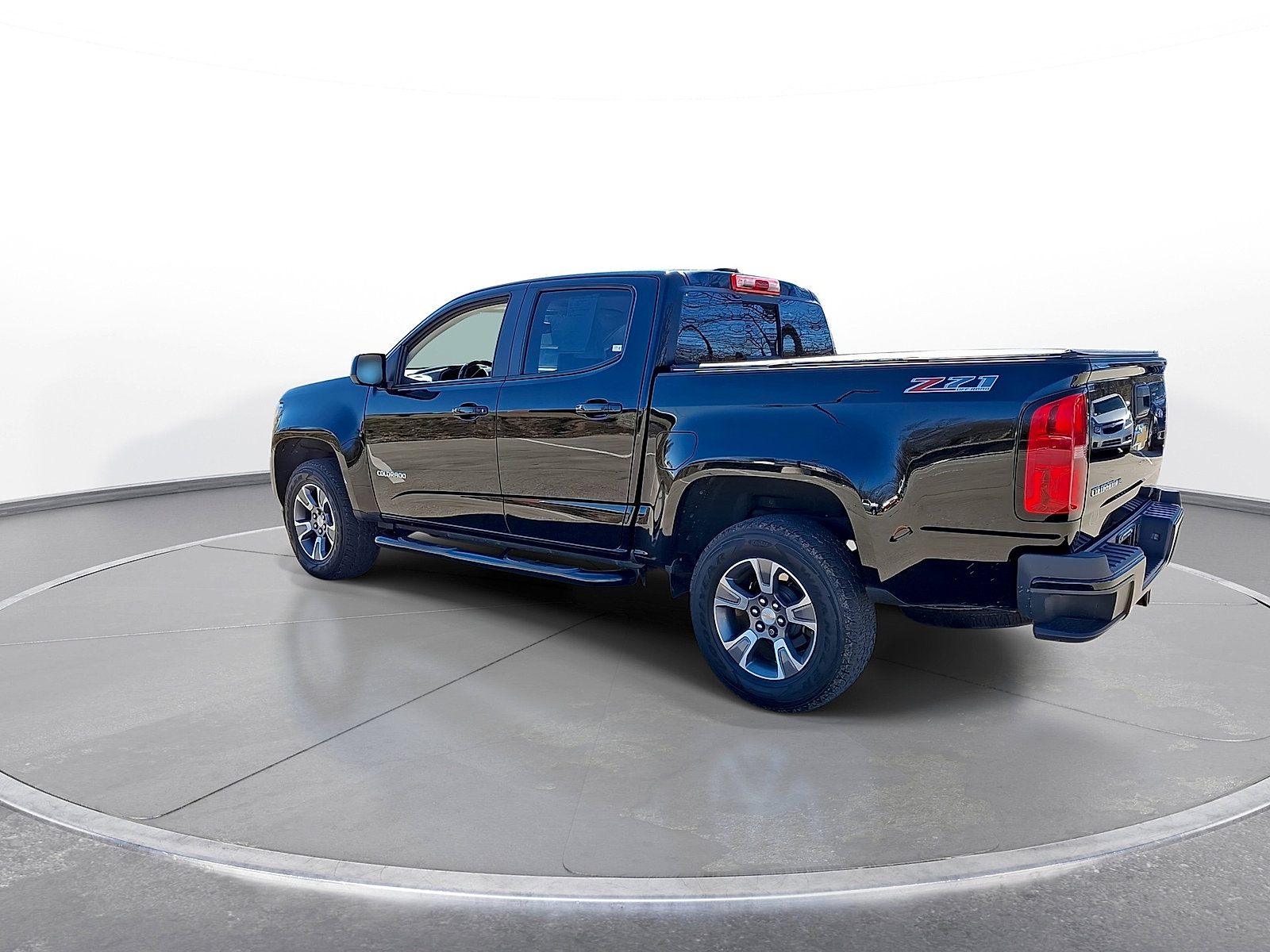 Used 2018 Chevrolet Colorado Z71 AWD/4WD image 6