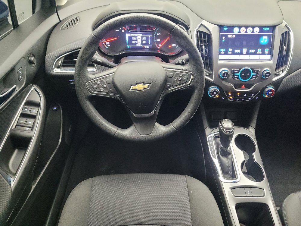Used 2018 Chevrolet Cruze LT w/ Sun And Sound Package FWD image 22