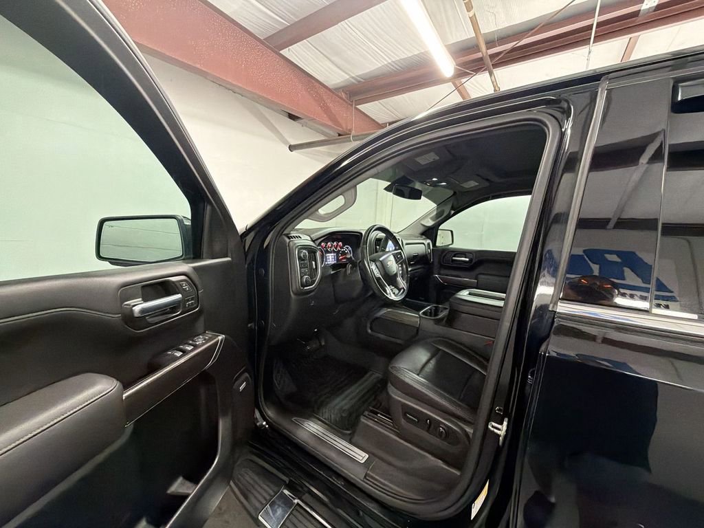 Used 2019 Chevrolet Silverado 1500 LTZ w/ LTZ Plus Package AWD/4WD image 10