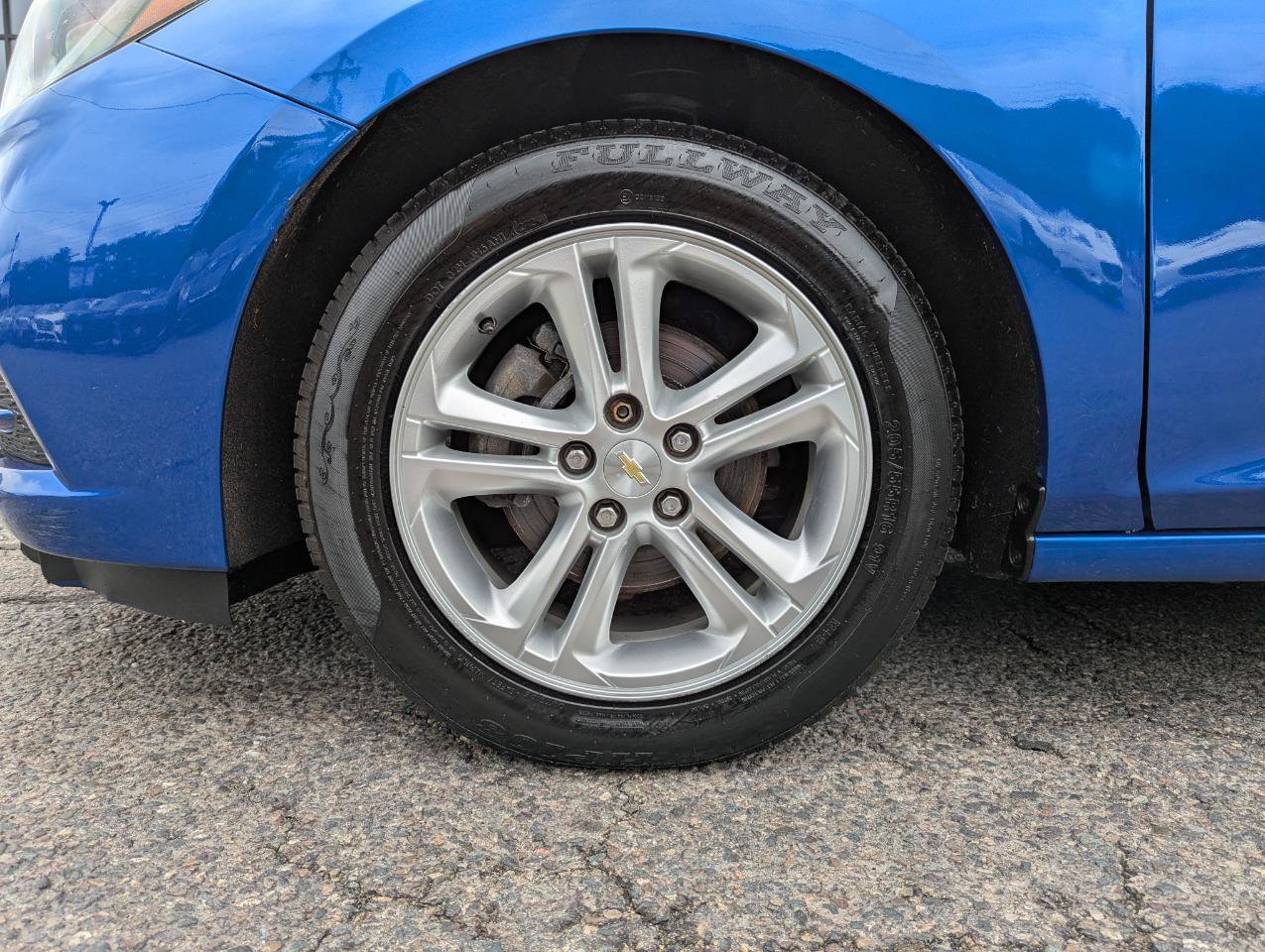 Used 2018 Chevrolet Cruze LT FWD image 44