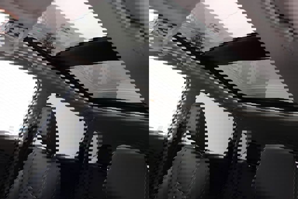 Used 2023 Nissan Rogue SL w/ SL Premium Package image 17