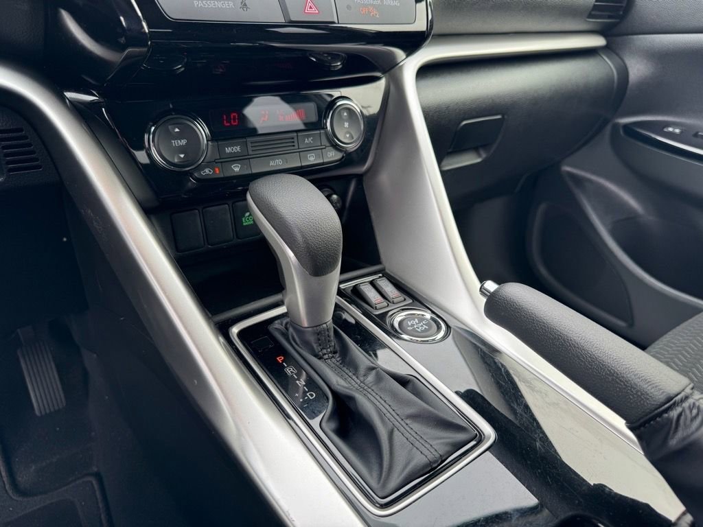 Used 2024 Mitsubishi Eclipse Cross LE image 20