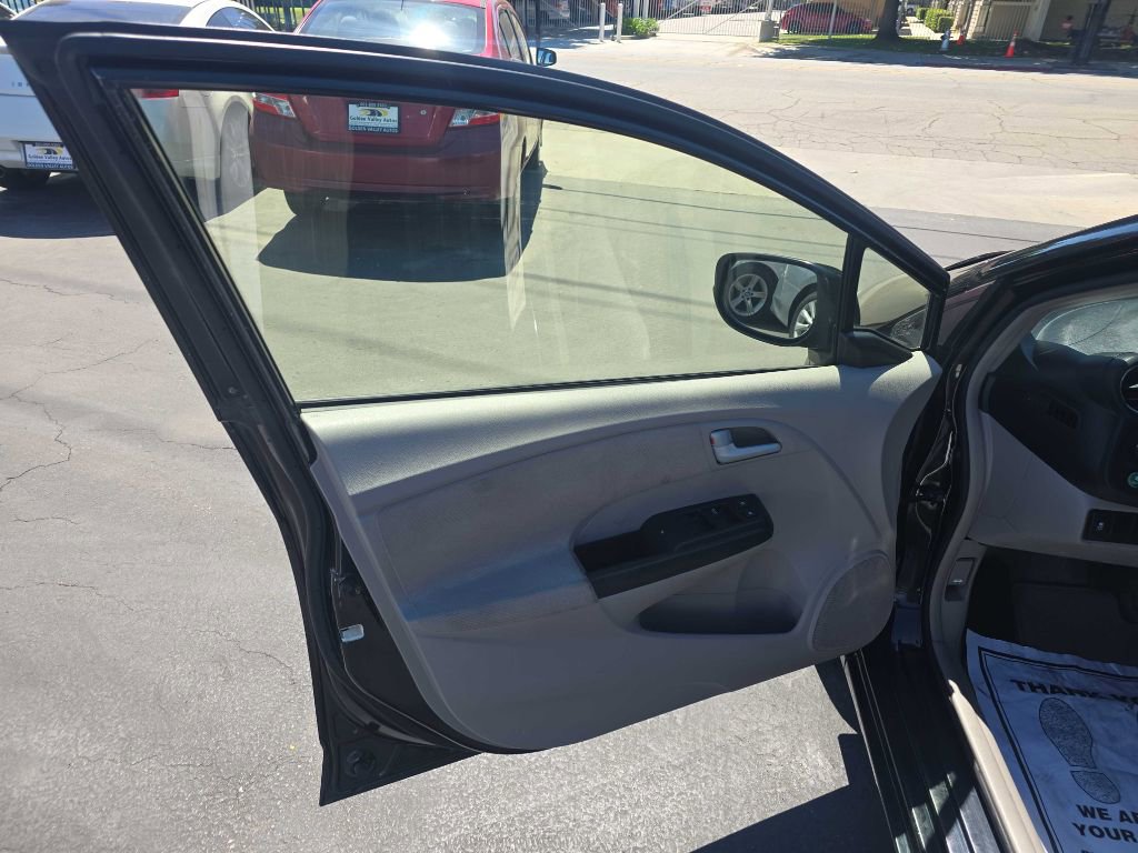Used 2014 Honda Insight LX image 10