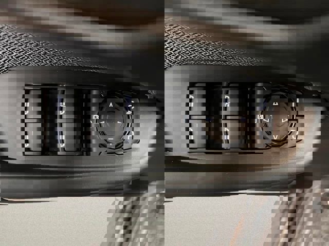 Used 2025 Chevrolet TrailBlazer LT image 16