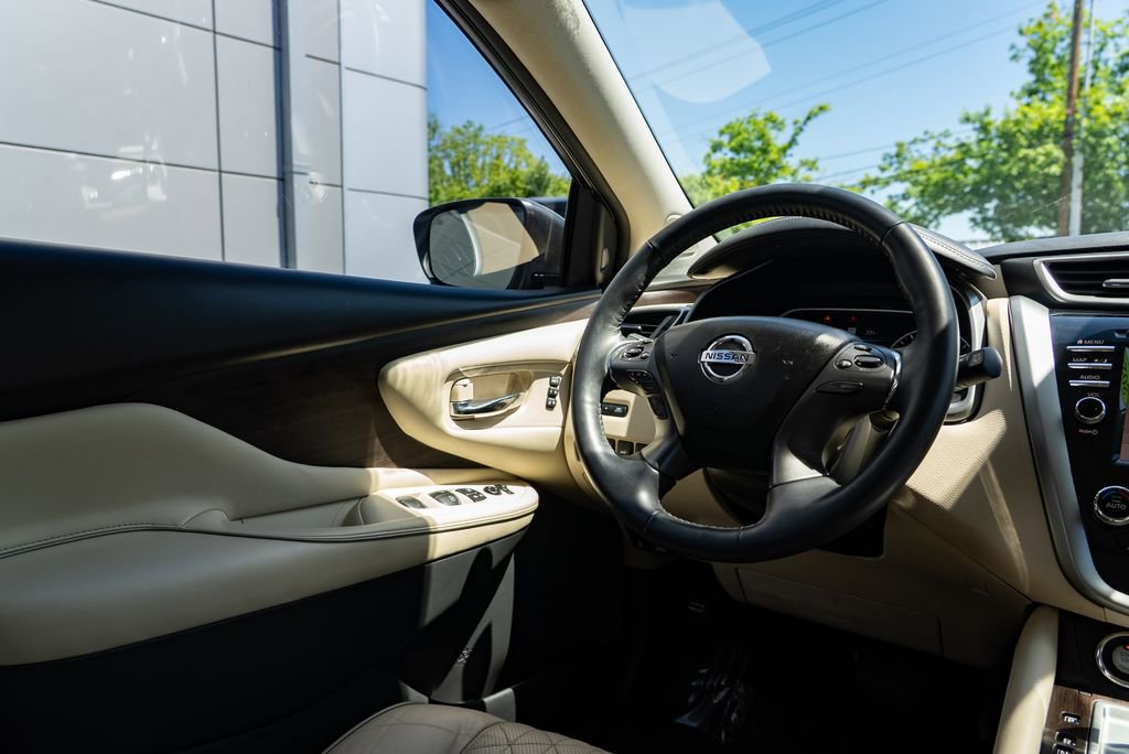 Used 2020 Nissan Murano Platinum w/ Cargo Package AWD/4WD image 12