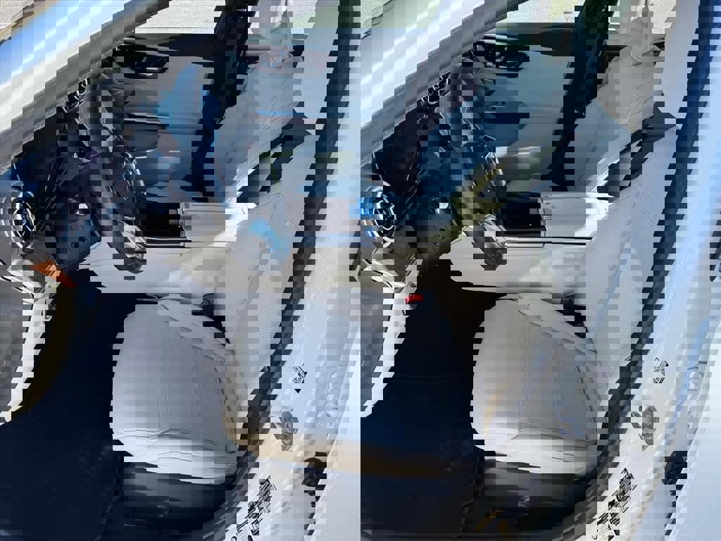 Used 2024 Mercedes-Benz C 300 4MATIC Sedan image 9