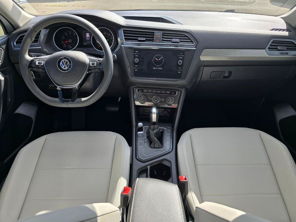 Used 2021 Volkswagen Tiguan SE FWD image 18