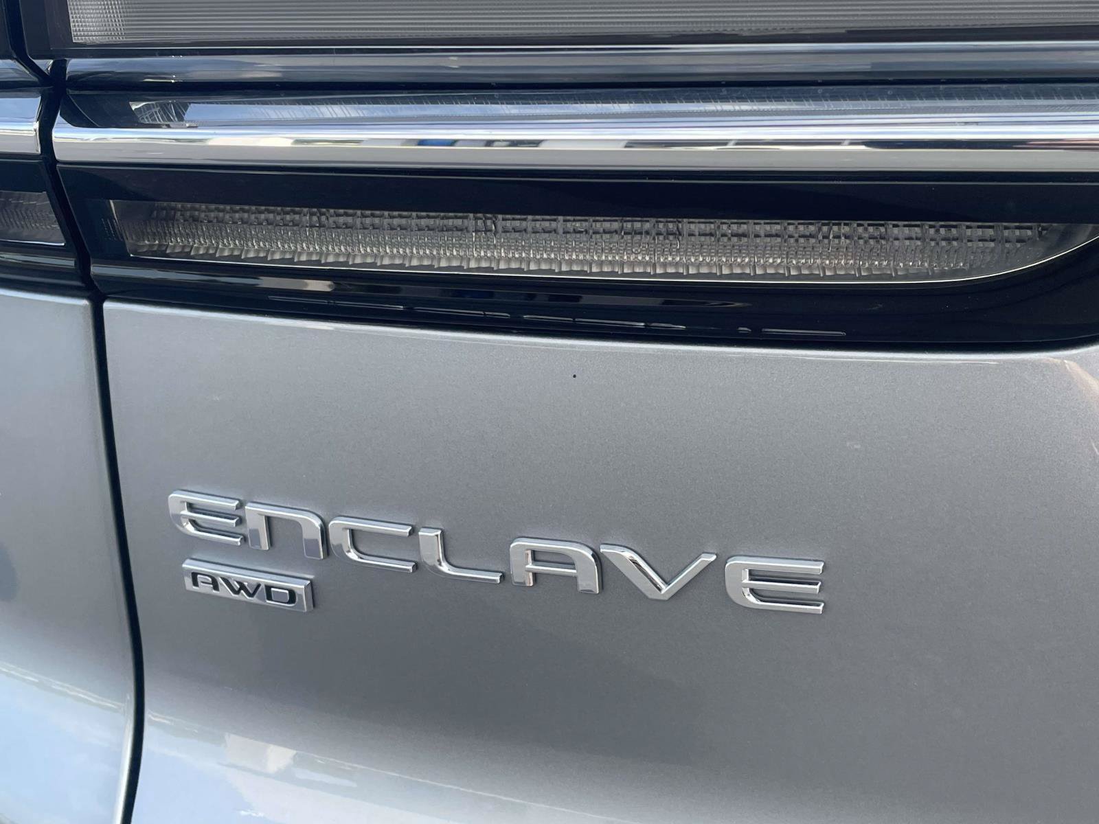 Certified 2025 Buick Enclave Avenir w/ Super Cruise Package AWD/4WD image 5