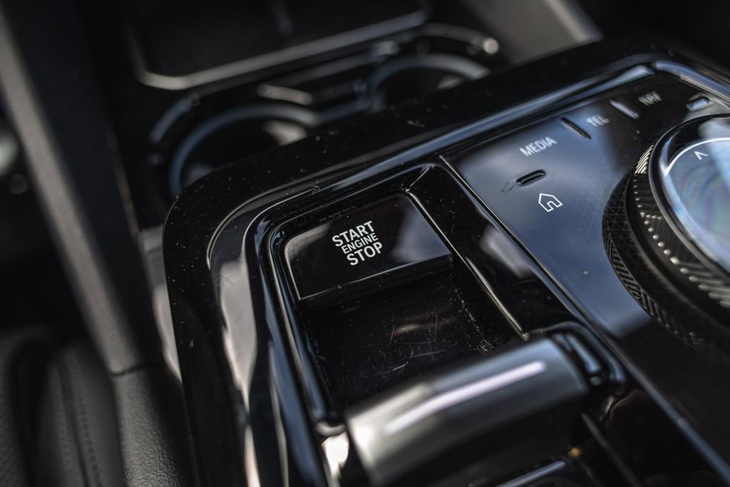 Used 2024 BMW 530i xDrive w/ Premium Package image 18