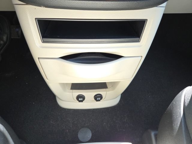 Used 2012 Chrysler Town & Country Touring-L w/ Driver Convenience Group FWD image 18