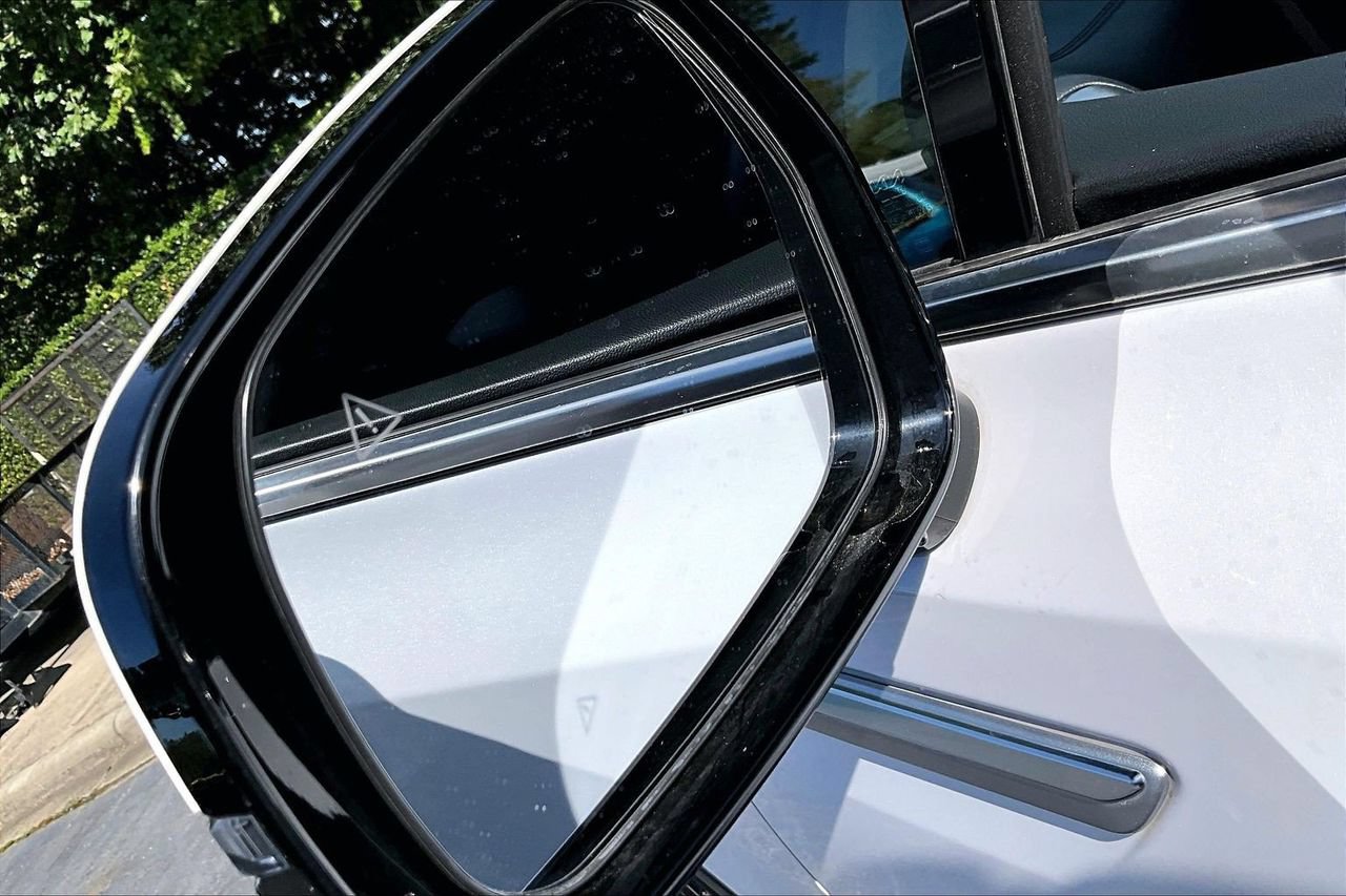 Used 2025 Kia Sorento S w/ Panoramic Sunroof Package FWD image 29