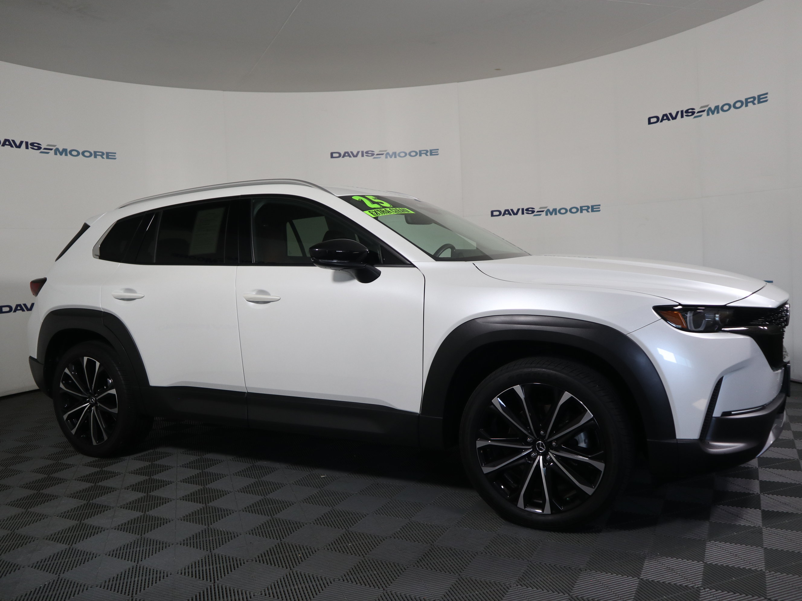 Certified 2025 MAZDA CX-50 AWD 2.5 Turbo w/ Premium Pkg image 4