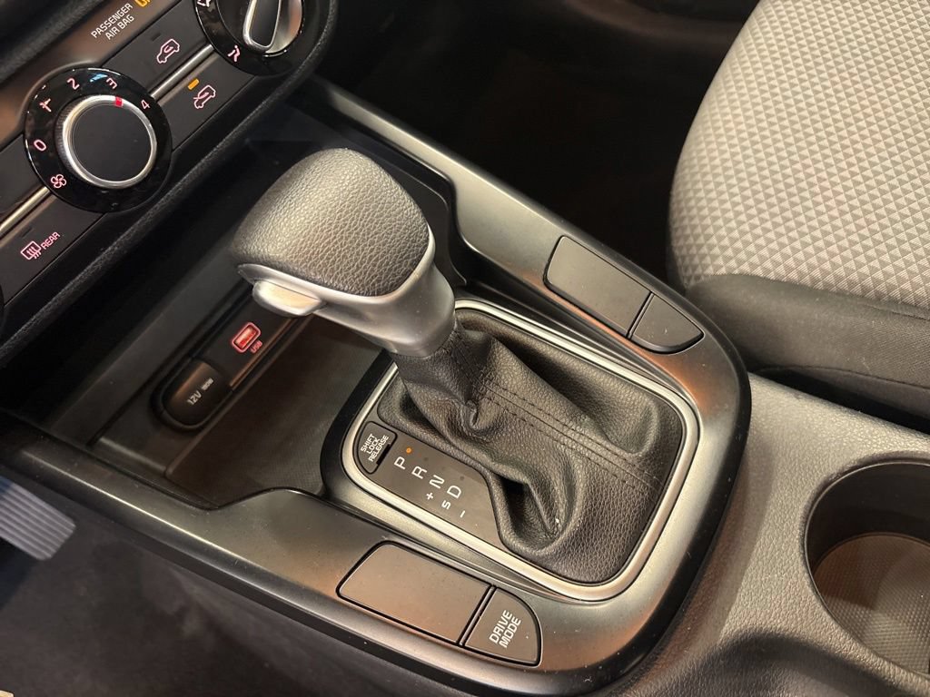 Certified 2022 Kia Soul LX w/ Technology Package FWD image 17