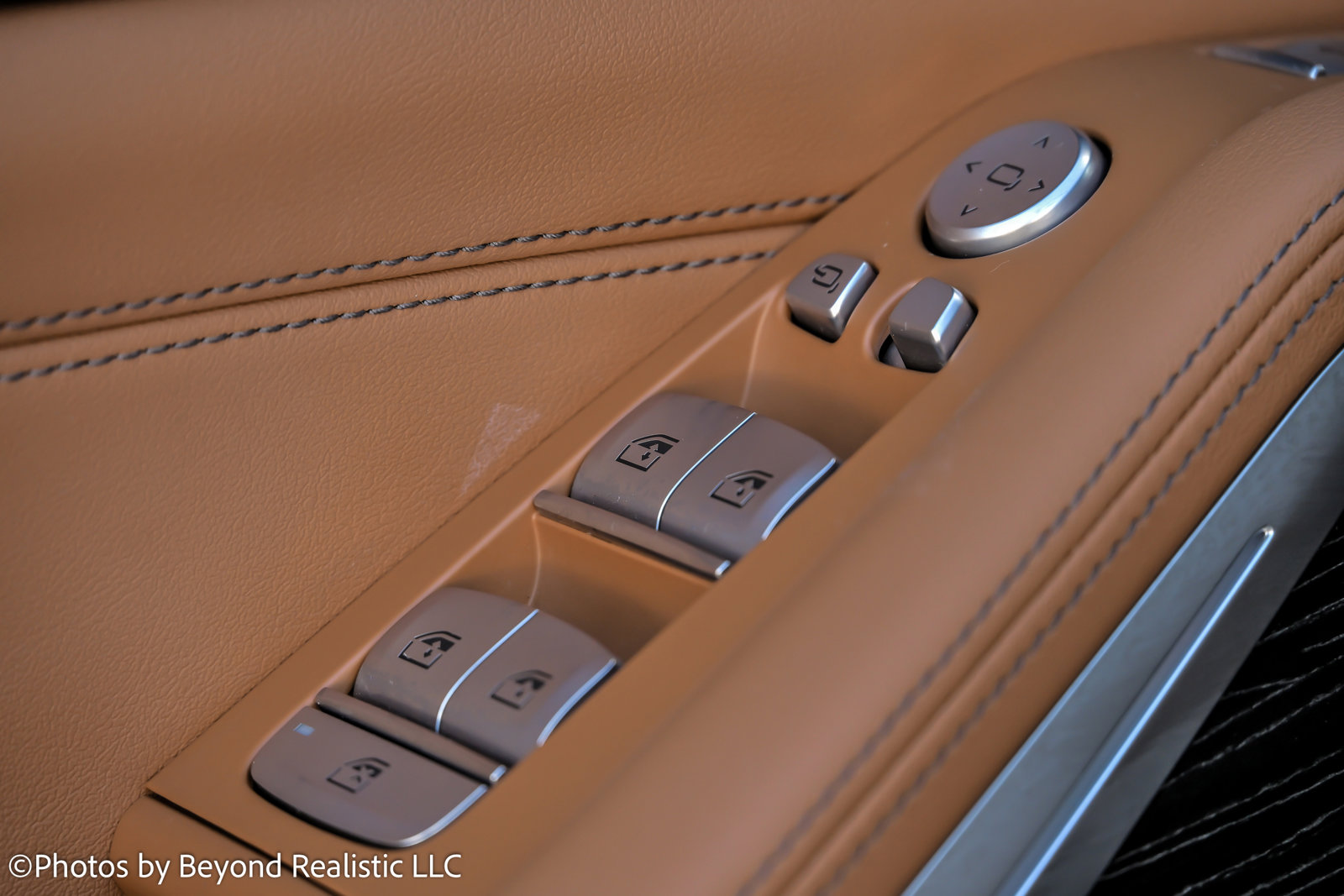 Used 2023 BMW X7 xDrive40i w/ M Sport Package image 25