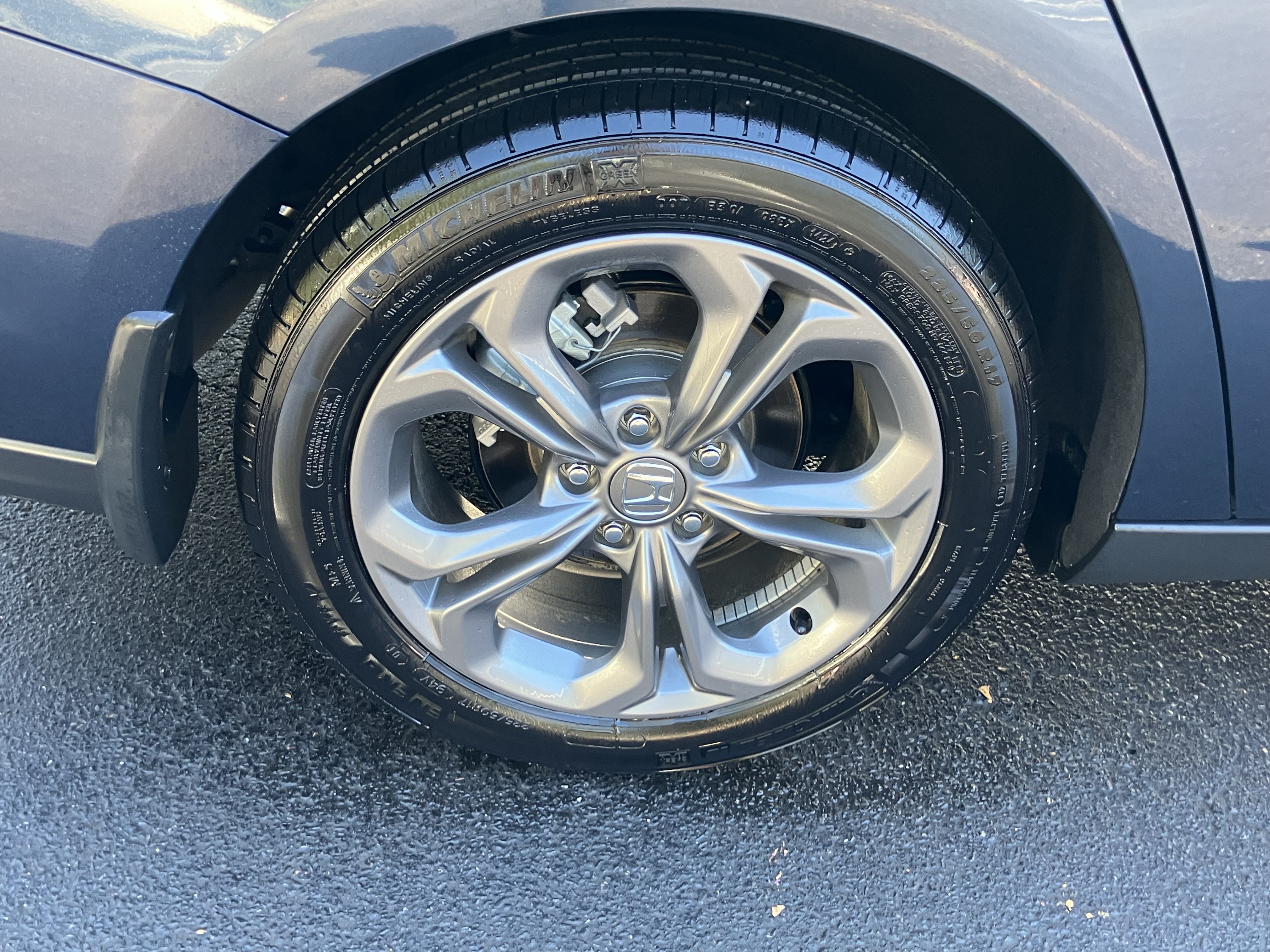 Certified 2024 Honda Accord EX image 13