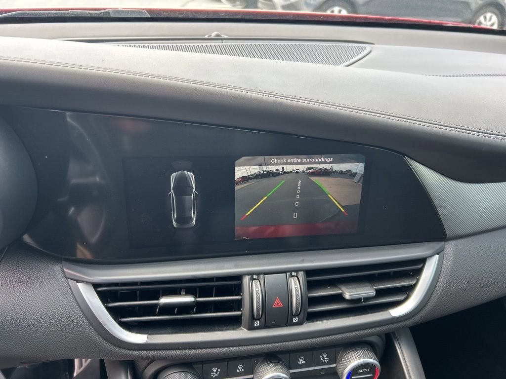 Used 2023 Alfa Romeo Giulia Veloce image 13