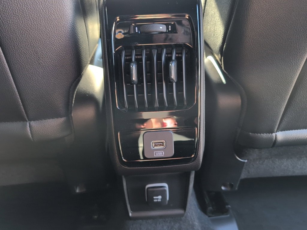 New 2026 Jeep Compass Limited image 14