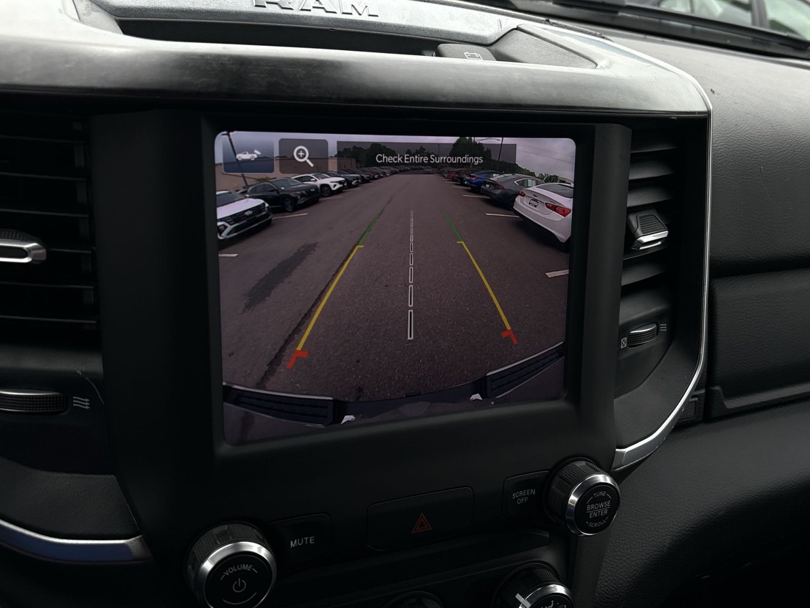 Used 2022 RAM 1500 Big Horn AWD/4WD image 17