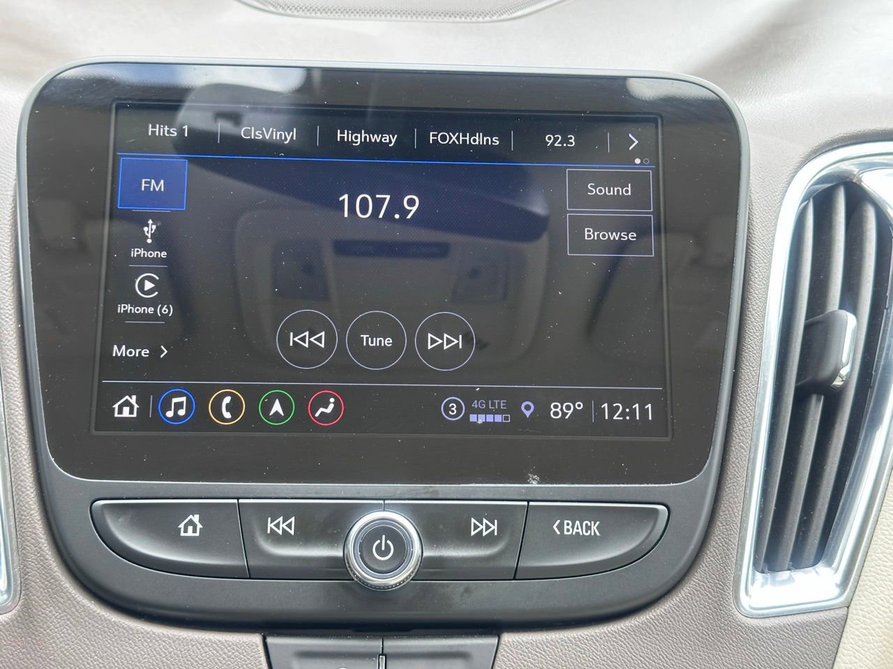 Used 2024 Chevrolet Malibu LT FWD image 31