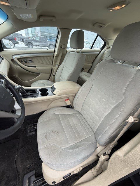 Used 2018 Ford Taurus SE image 19