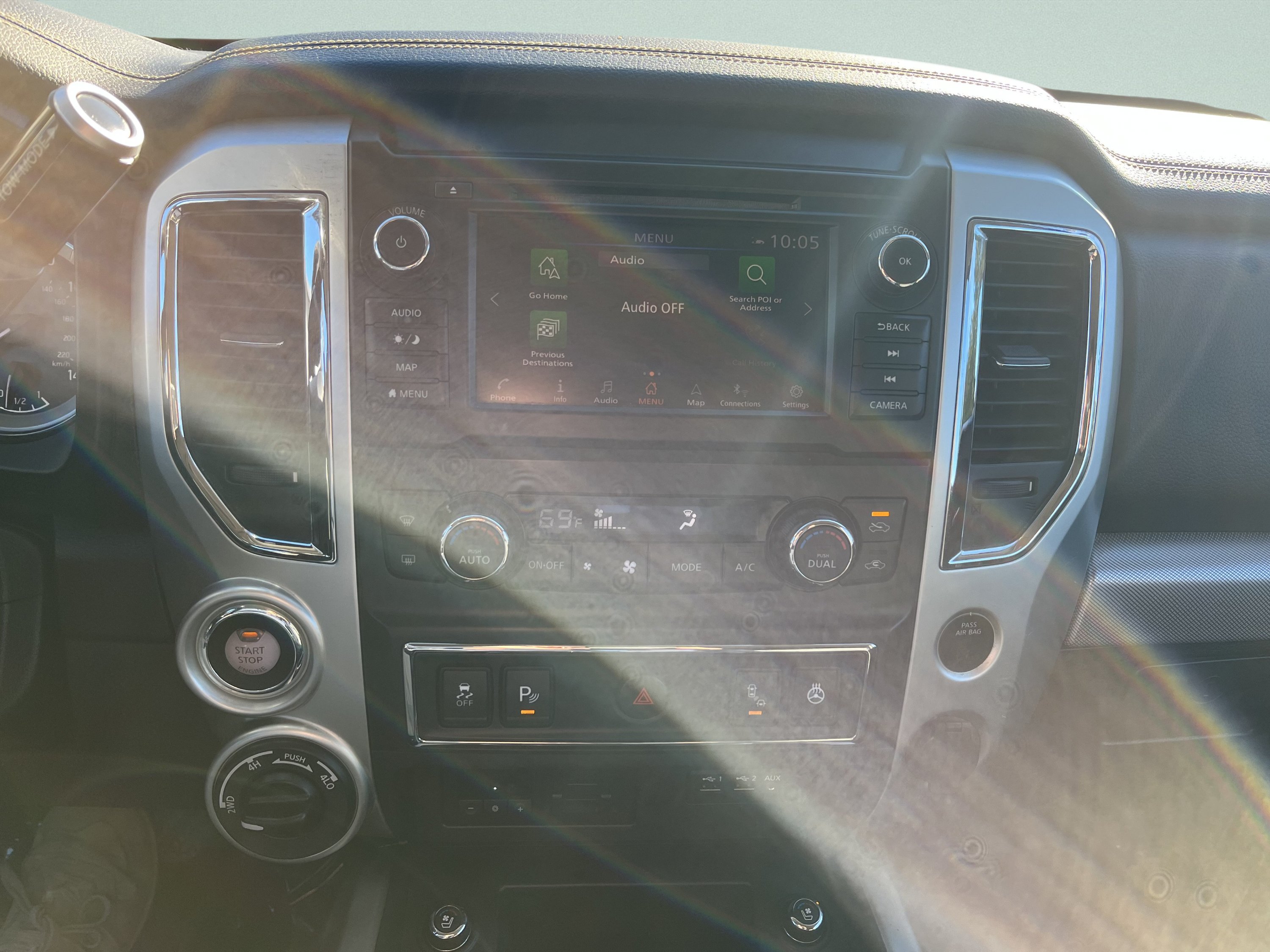 Used 2019 Nissan Titan PRO-4X w/ Pro-4x Convenience Package AWD/4WD image 13