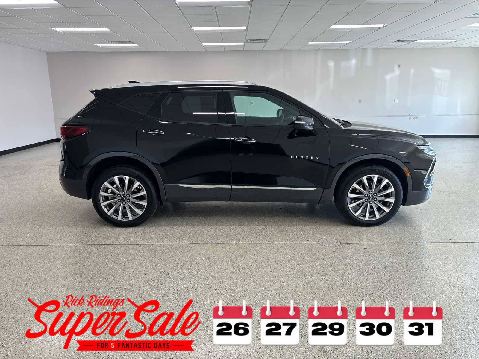 Used 2024 Chevrolet Blazer Premier w/ Enhanced Convenience Package image 4