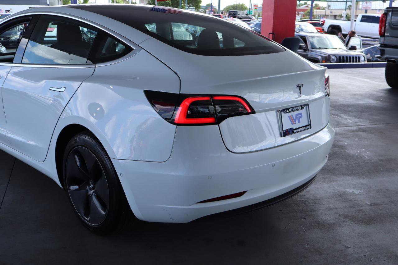 Used 2018 Tesla Model 3 Long Range RWD image 9