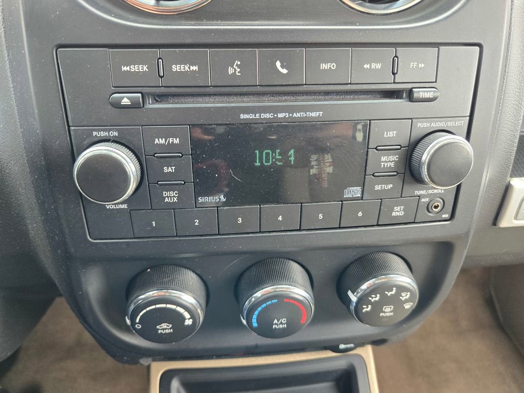 Used 2016 Jeep Compass Sport w/ Power Value Group image 21