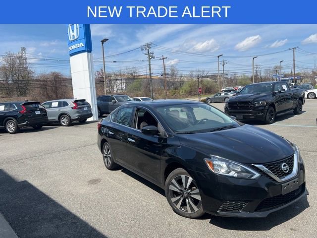 Used 2019 Nissan Sentra SV w/ Special Edition Package FWD image 2