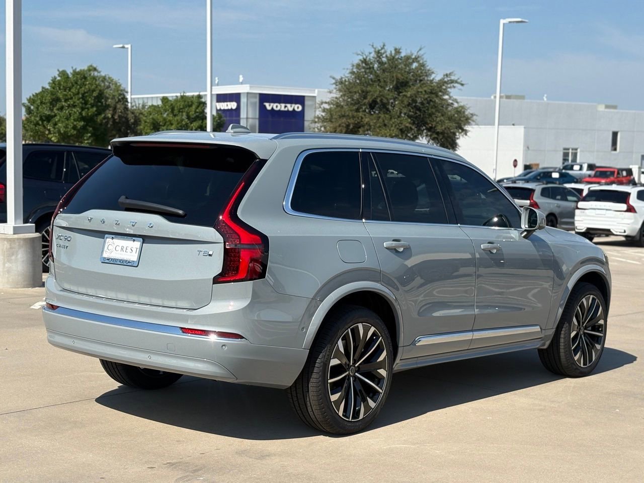 New 2026 Volvo XC90 T8 Plus w/ Protection Package Premier image 6