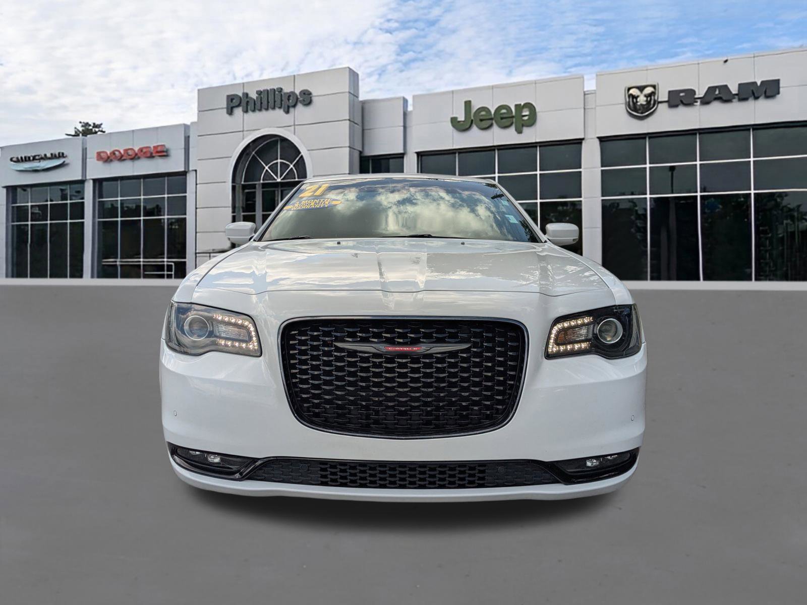 Used 2021 Chrysler 300 S image 8