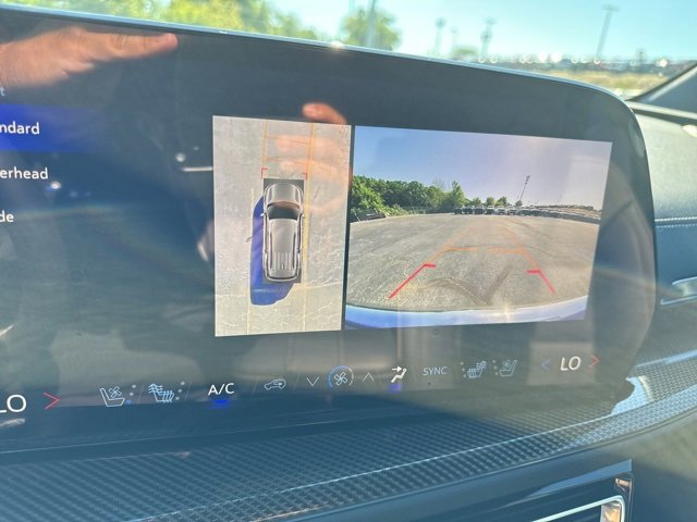 New 2026 Chevrolet Traverse High Country w/ LPO, Floor Liner Package image 28