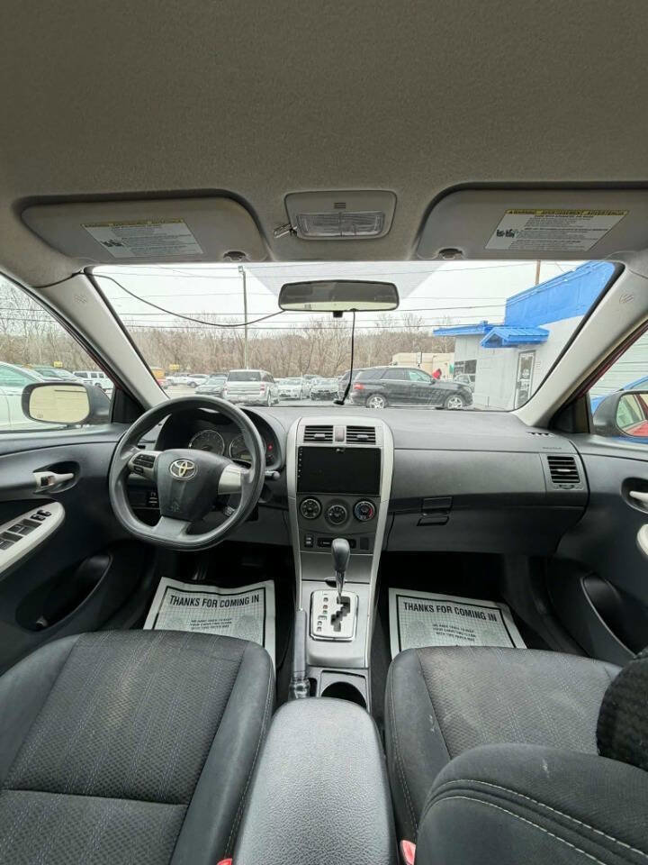 Used 2012 Toyota Corolla S image 14