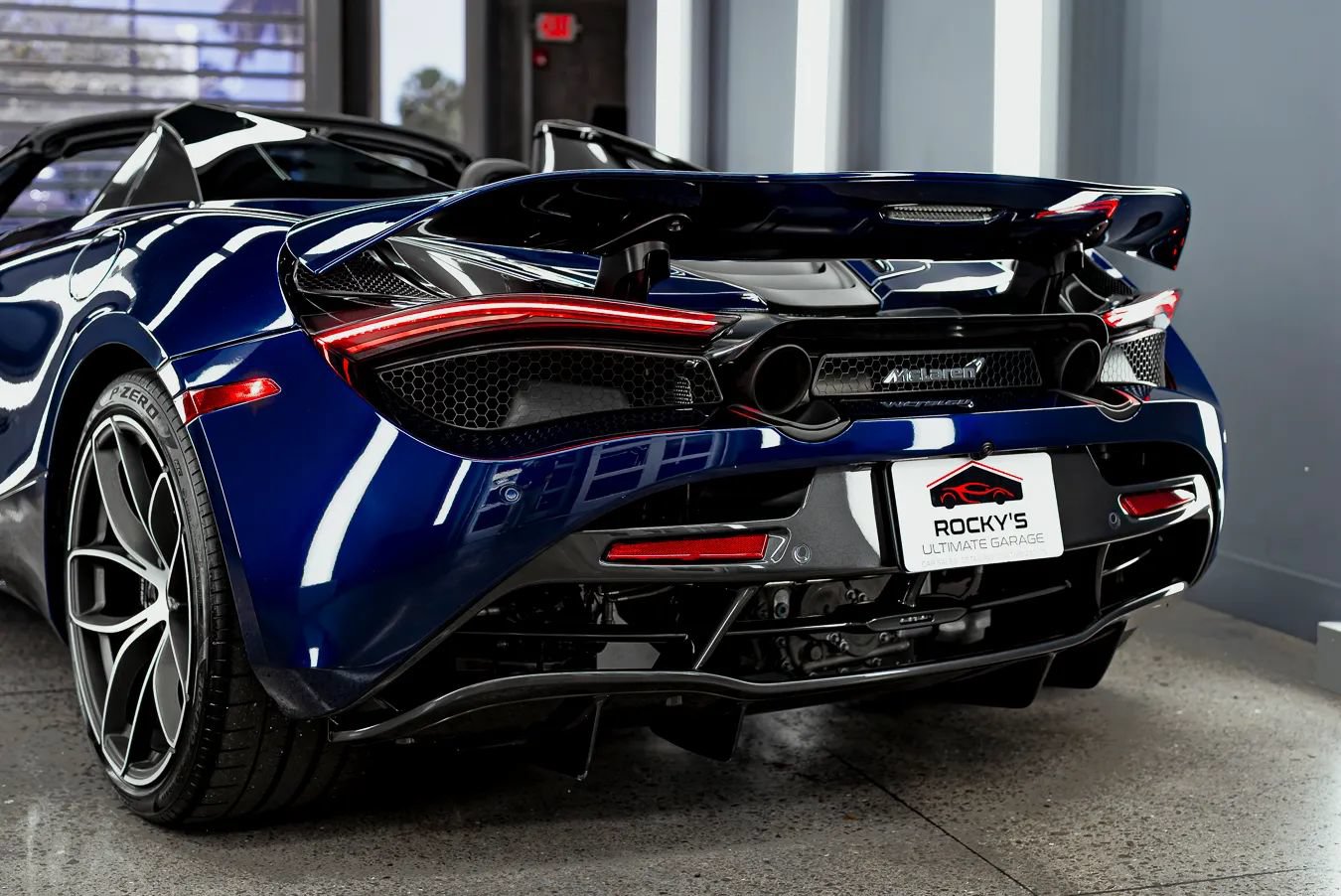 Used 2020 McLaren 720S Spider RWD image 16