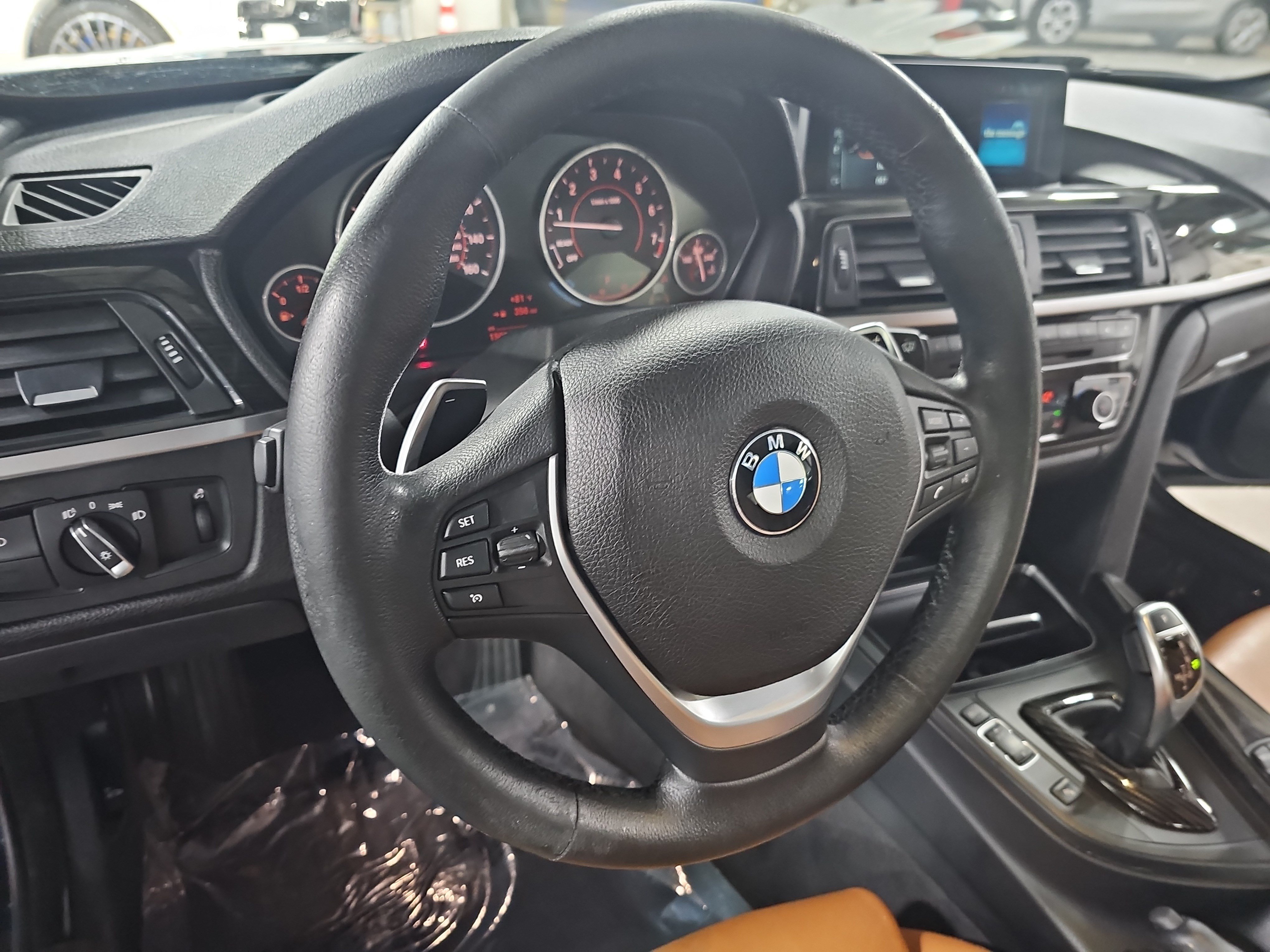 Used 2017 BMW 430i xDrive Convertible AWD/4WD image 15