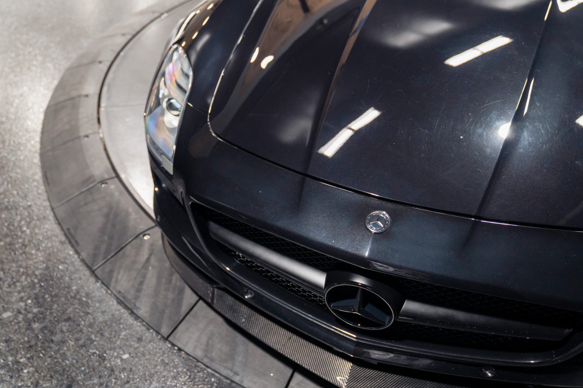 Used 2012 Mercedes-Benz SLS AMG Coupe image 24