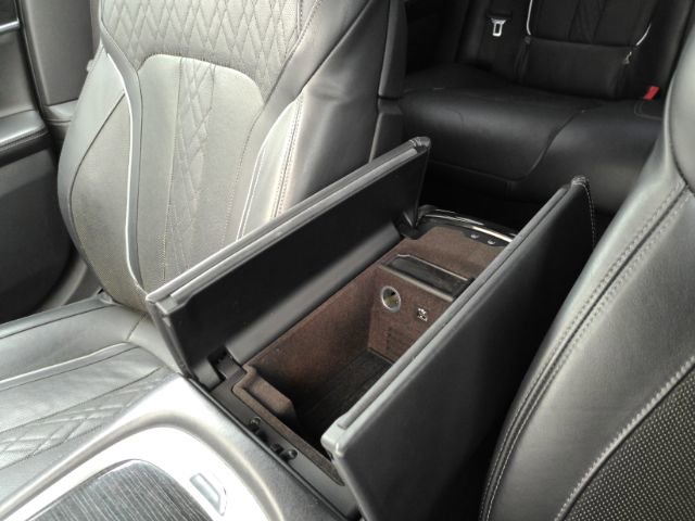 Used 2019 BMW 750i w/ Executive Package RWD image 58