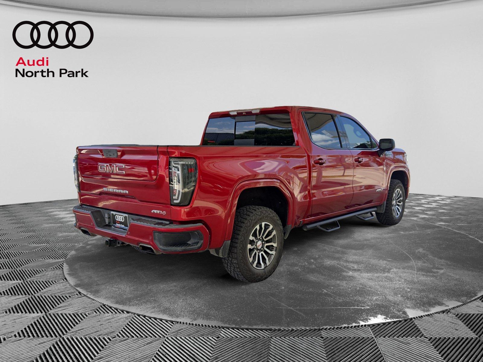 Used 2019 GMC Sierra 1500 AT4 w/ Technology Package AWD/4WD image 5