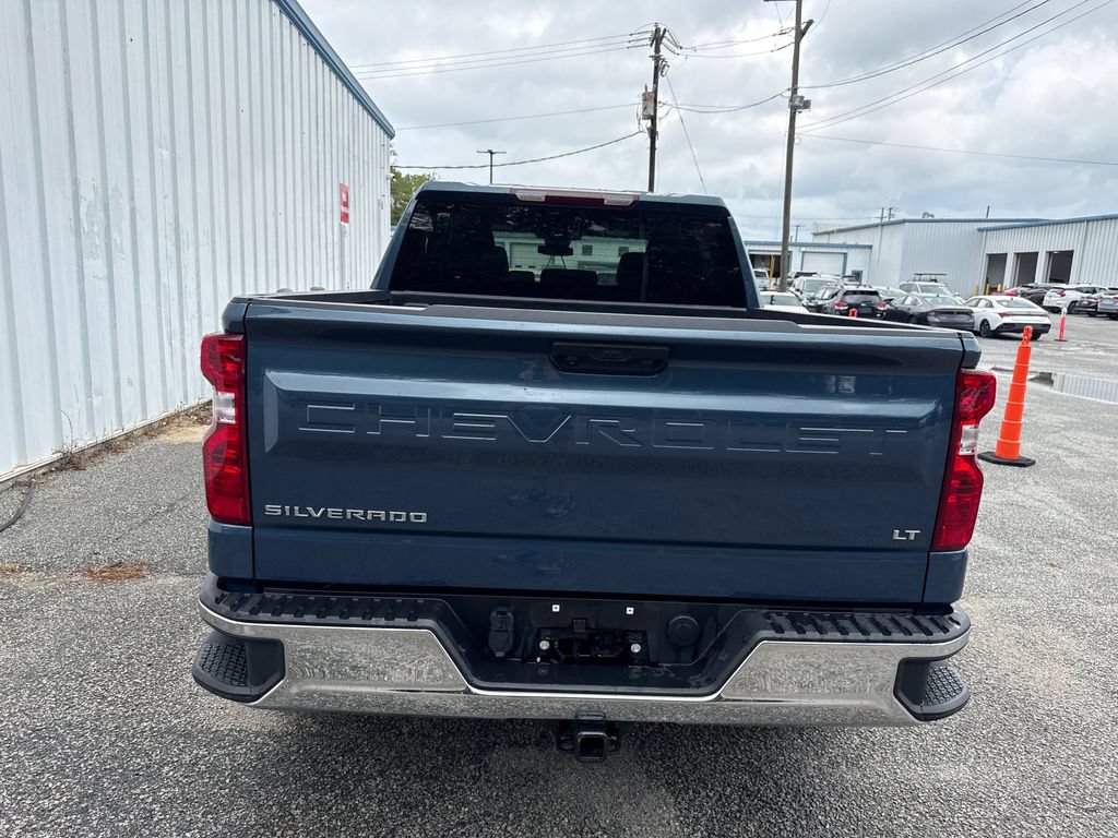 Used 2024 Chevrolet Silverado 1500 LT AWD/4WD image 7