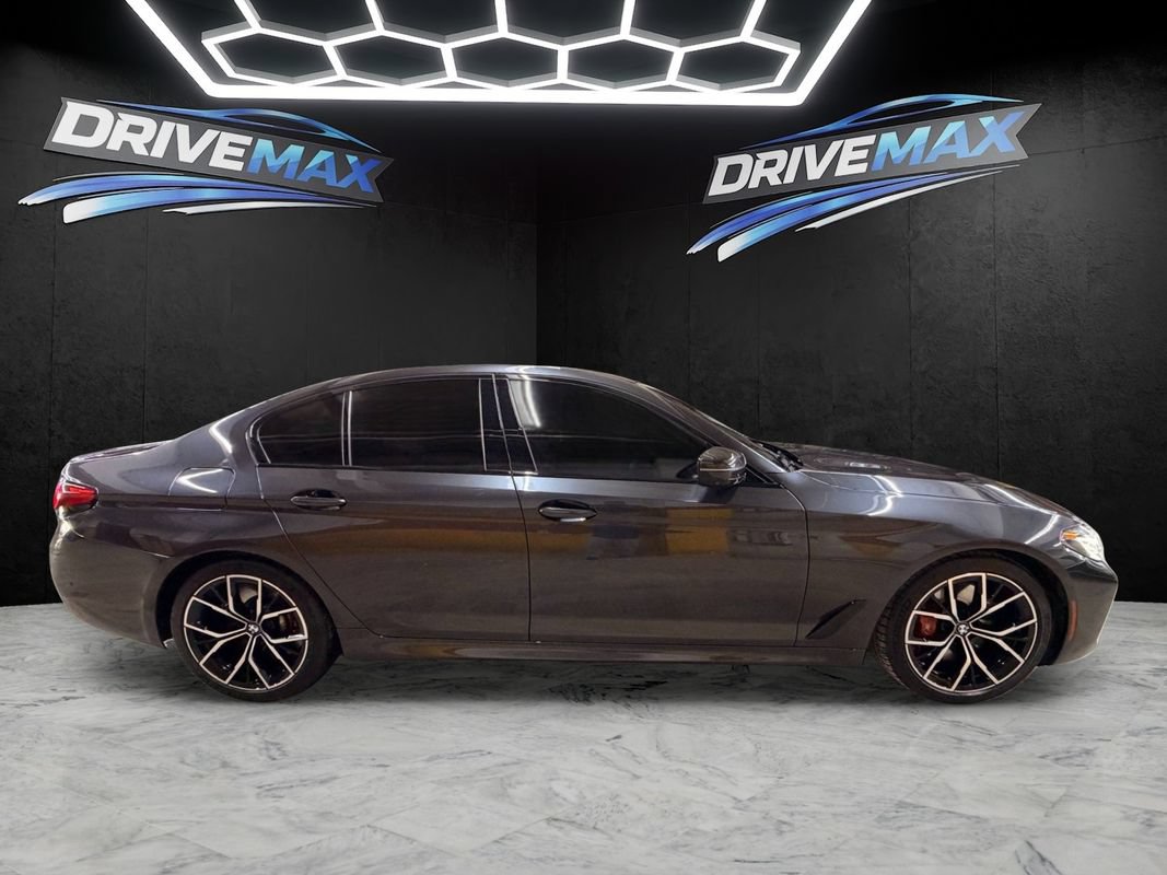 Used 2022 BMW M550i xDrive w/ Executive Package AWD/4WD image 4