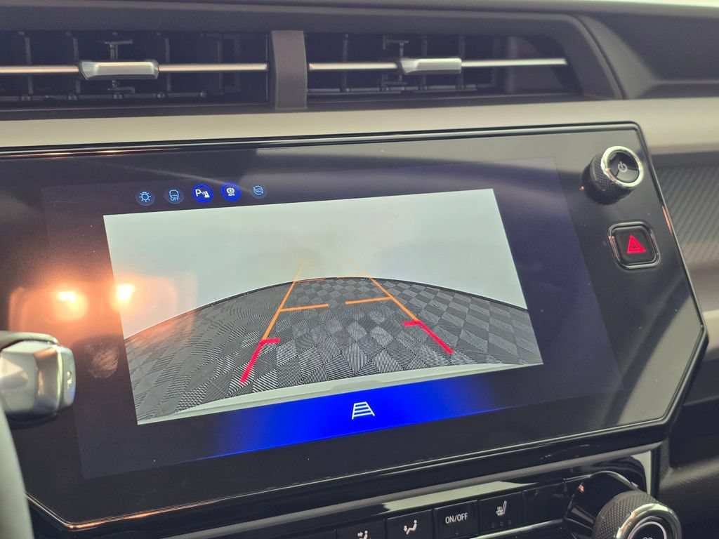 New 2027 Chevrolet Bolt LT w/ Comfort Package FWD image 28