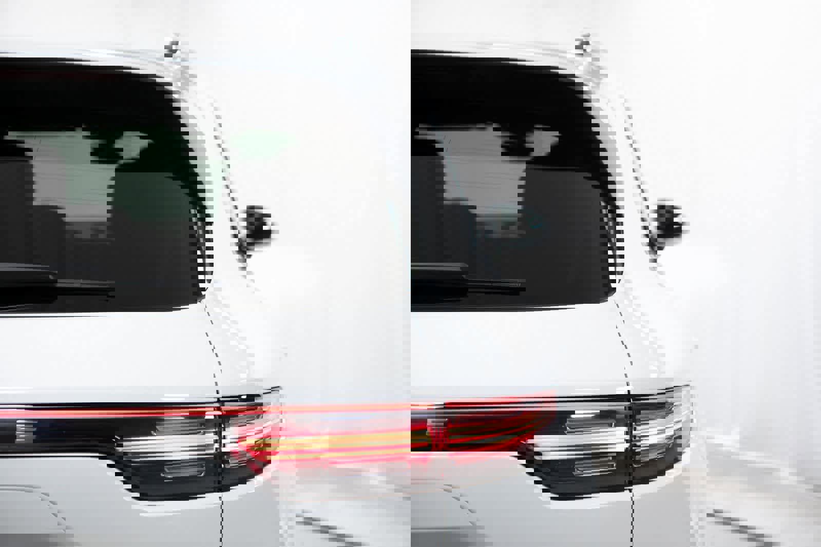 Certified 2023 Porsche Cayenne image 35