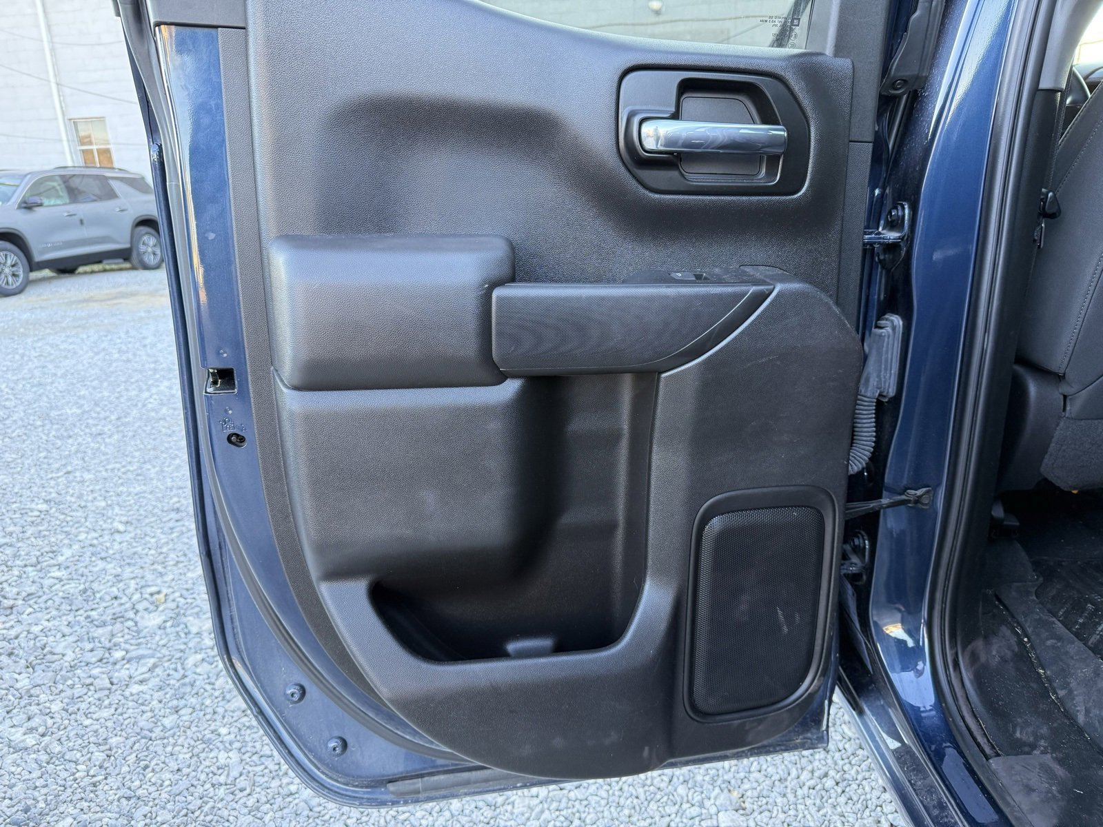 Used 2022 Chevrolet Silverado 1500 Custom image 17