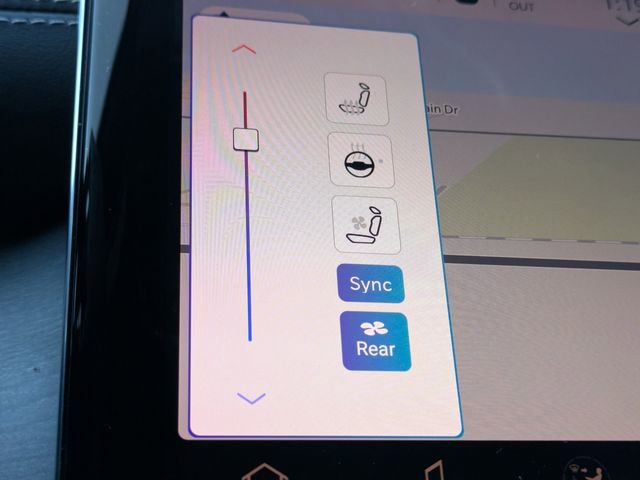 Used 2022 Jeep Grand Cherokee Overland w/ Luxury Tech Group IV image 28