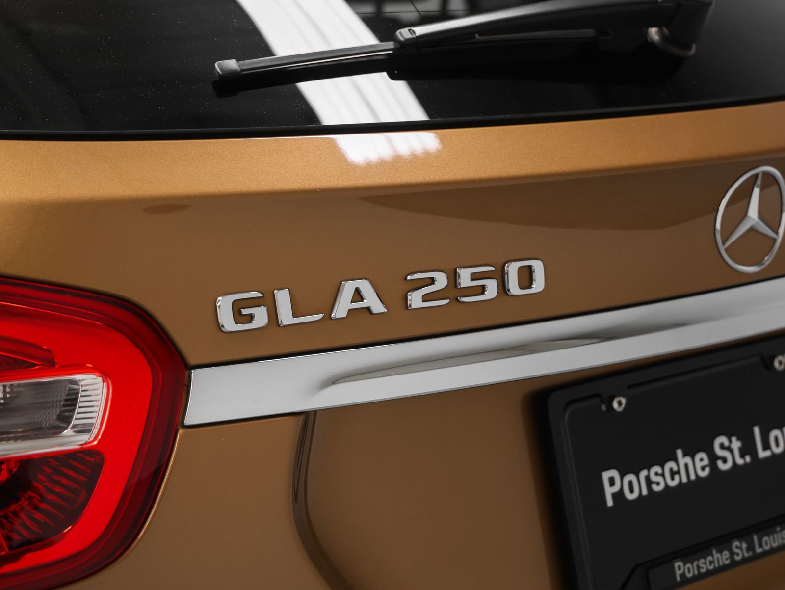 Used 2018 Mercedes-Benz GLA 250 4MATIC image 16