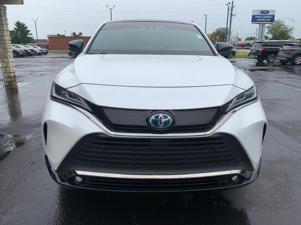 Used 2024 Toyota Venza Nightshade AWD/4WD image 8