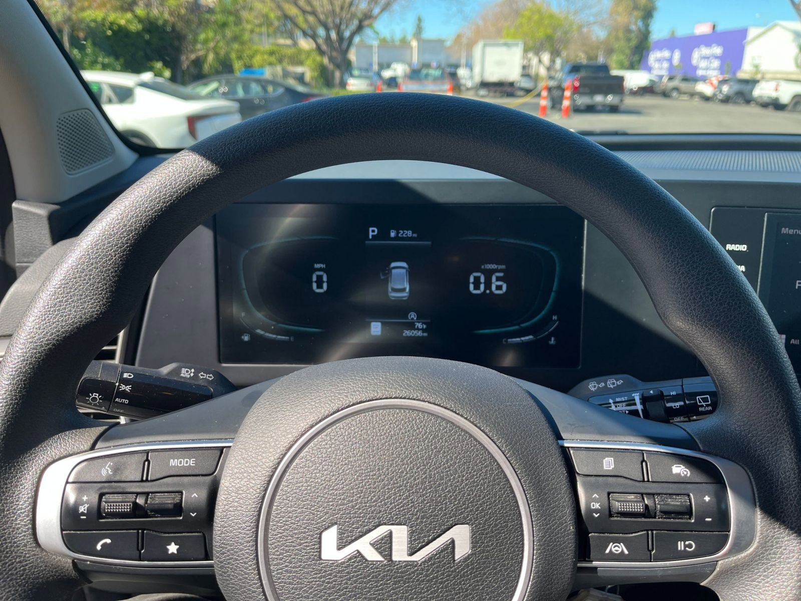 Used 2025 Kia Sportage LX image 27