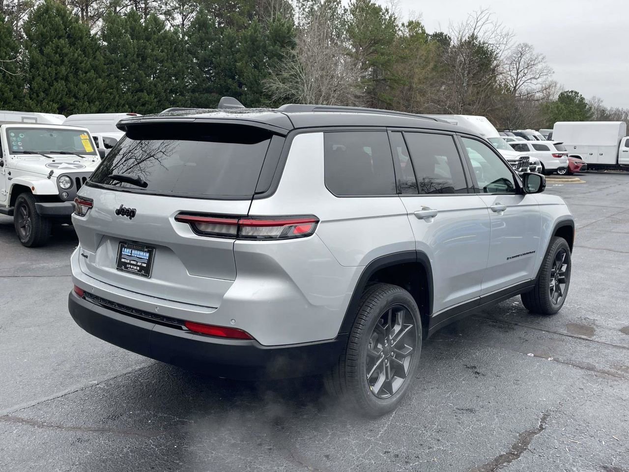 New 2025 Jeep Grand Cherokee L Limited image 9