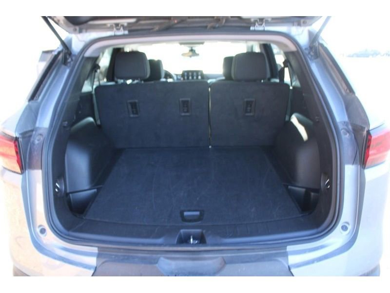 Used 2025 Chevrolet Blazer LT image 7