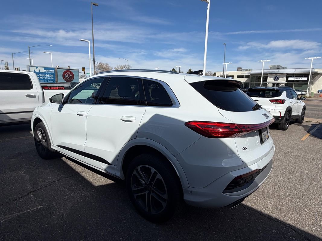 Used 2025 Audi Q5 Premium w/ Convenience Package AWD/4WD image 4